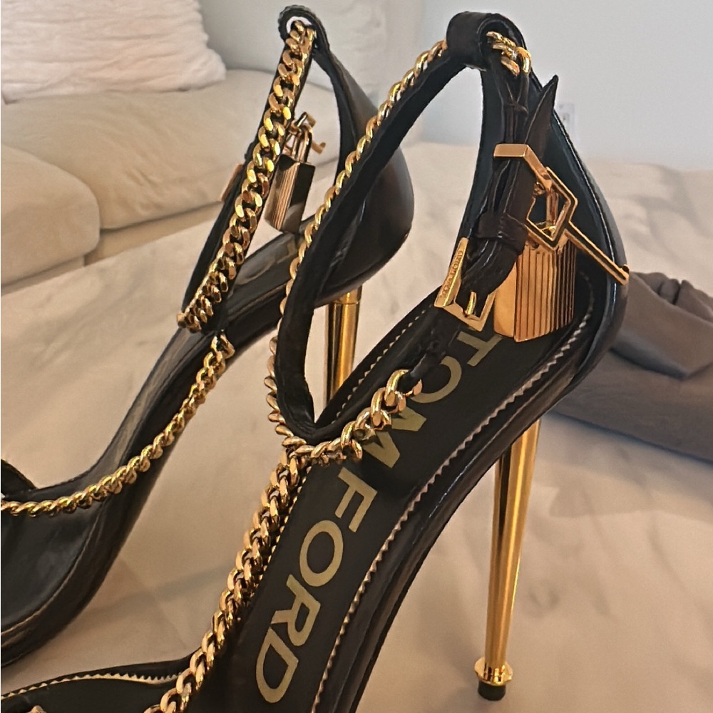 Tom Ford Black and Gold Chain Heels - Picture 4 of 16